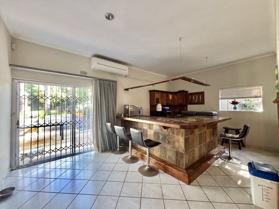 4 Bedroom Property for Sale in Vierlanden Western Cape